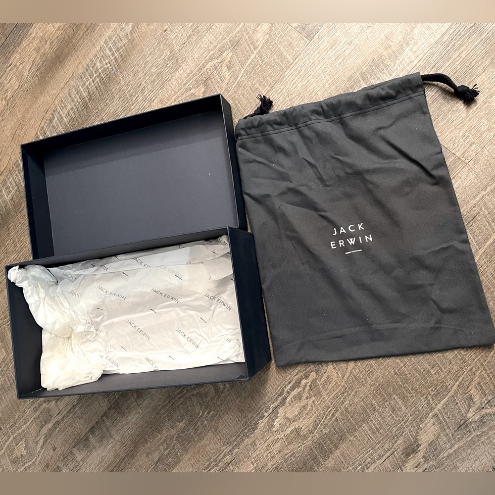 Jack Erwin Shoe Box & Dust Bag